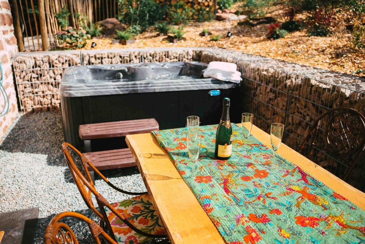 Le Grand Petit Prince - Domaine De Charme - Jacuzzis Privatifs Guebwiller Eksteriør billede